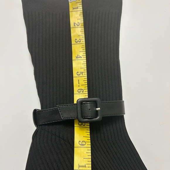 Black Booties w/ Buckle Size 9 NWOT - Picture 12 of 15